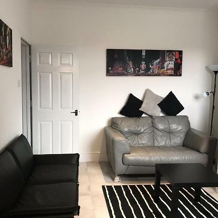 Beautiful Home, 3 Bedroom House Near Alton Towers, Wedgwood Museum, Universities Newcastle-under-Lyme Eksteriør billede