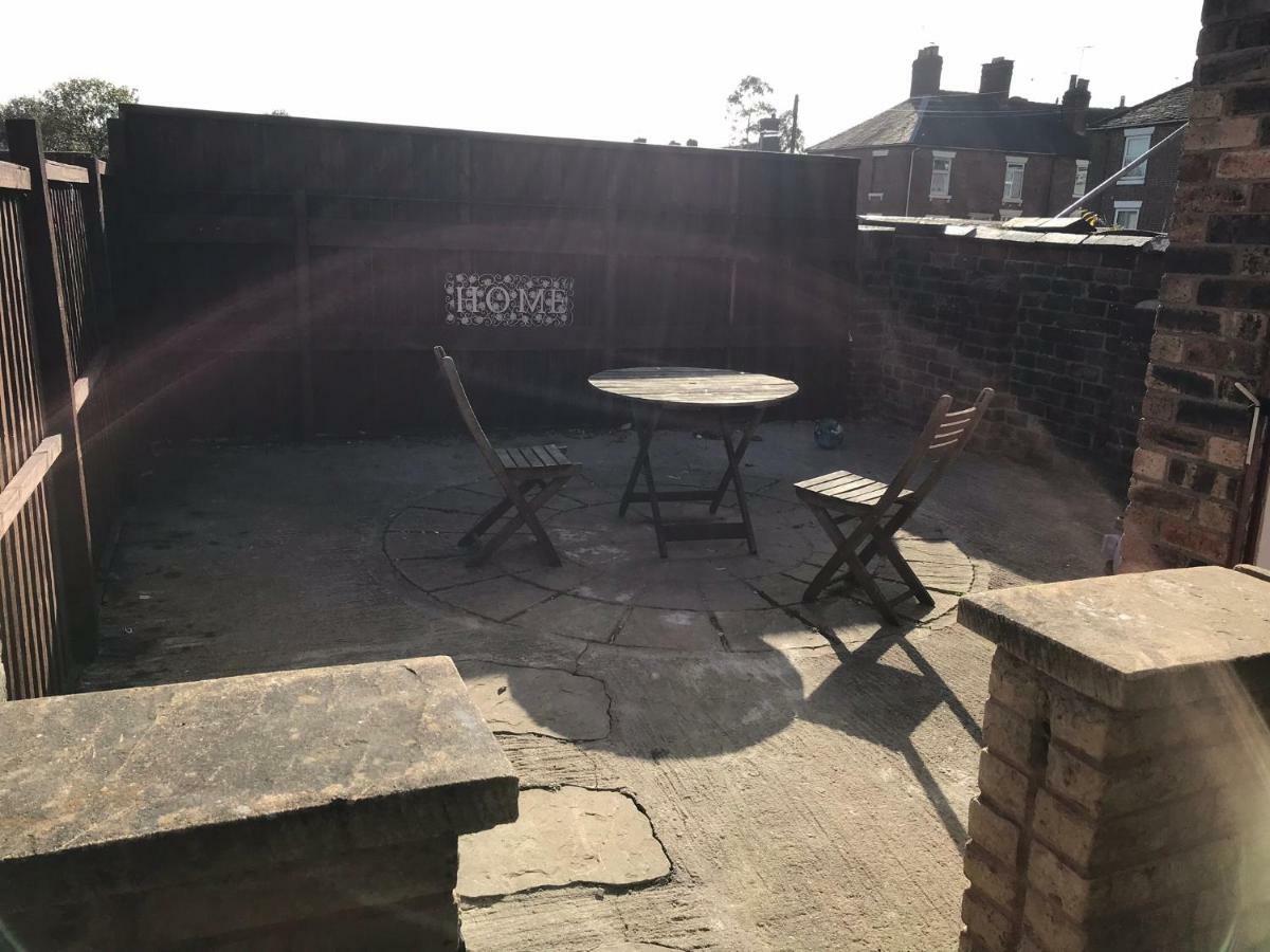 Beautiful Home, 3 Bedroom House Near Alton Towers, Wedgwood Museum, Universities Newcastle-under-Lyme Eksteriør billede