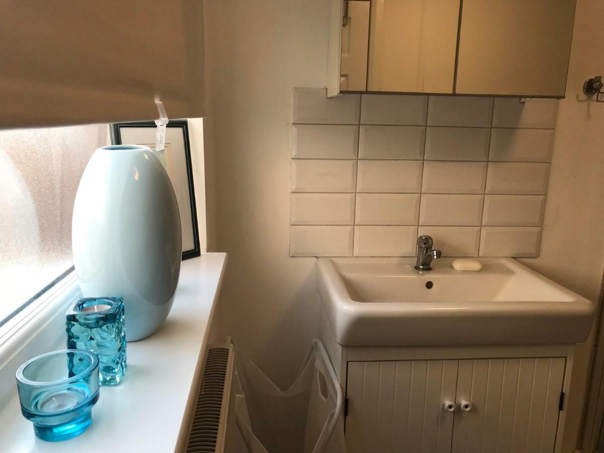 Beautiful Home, 3 Bedroom House Near Alton Towers, Wedgwood Museum, Universities Newcastle-under-Lyme Eksteriør billede